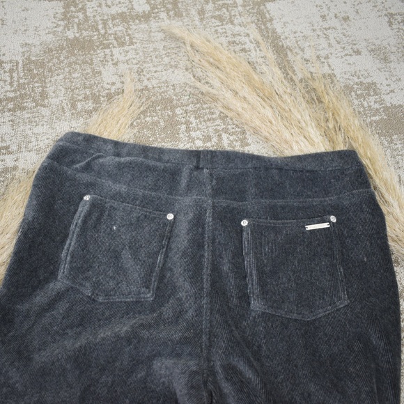 Michael Kors Suede Pull On pants - Picture 2 of 6